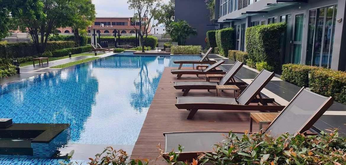 Ideo Mobi Condo Bangkok Kültér fotó