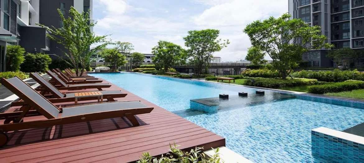 Ideo Mobi Condo Bangkok Kültér fotó